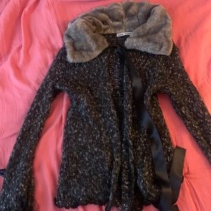 Beautiful Zone Bleue swater. Like new condition.